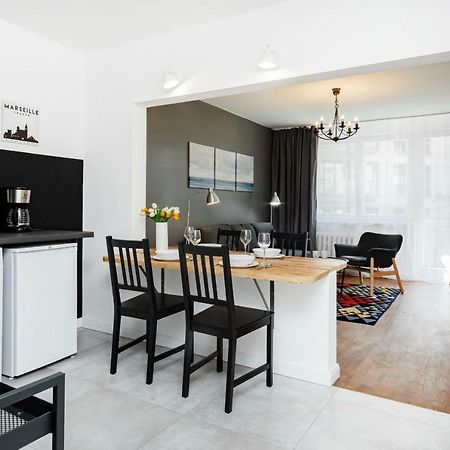 First Central Apartments By Noclegi Renters Varšava Exteriér fotografie